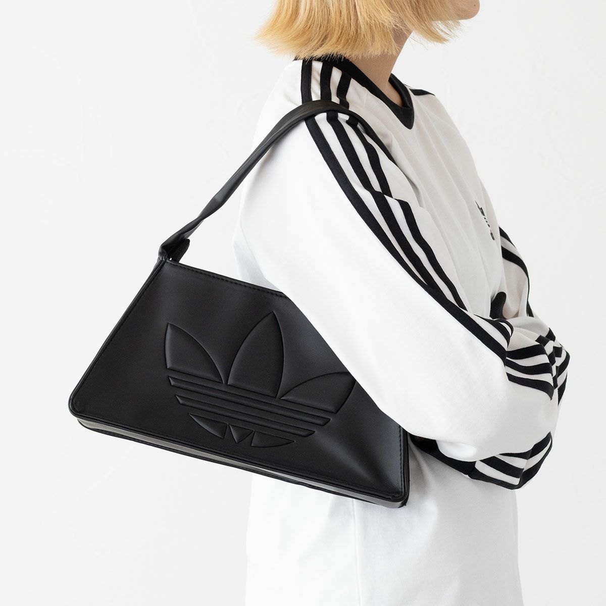 adidas originals アディダスオリジナルス ビジネスバッグ 26712.jpg